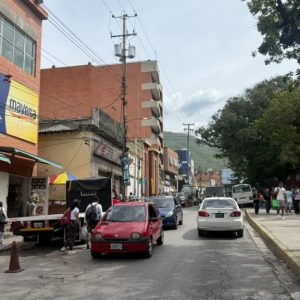 caen-ingresos-de-80-%-del-sector-productivo-de-la-guaira