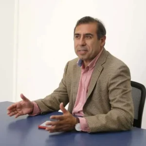 pdi-registra-oficina-de-sergio-gahona-en-medio-de-investigacion-por-contratos-de-junaeb