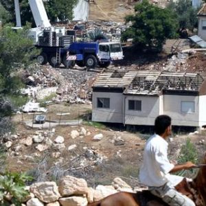 en-cisjordanie,-un-conseil-de-colons-israeliens-annonce-le-retour-dans-la-colonie-de-kadim-evacuee-en2005