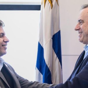 yamandu-orsi-se-reunio-con-el-gobernador-de-la-provincia-de-buenos-aires,-axel-kicillof:-dos-convenios-y-geopolitica-sobre-la-mesa