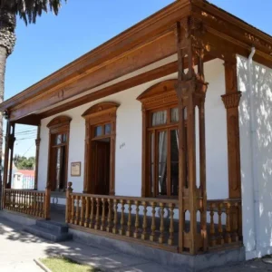 la-serena-celebra-a-gabriela-mistral-con-lanzamiento-de-antologia-y-conversatorio