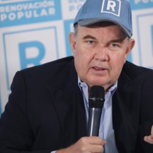 rafael-lopez-aliaga:-presentan-denuncia-contra-su-candidatura-y-piden-su-exclusion-de-las-erm-2026