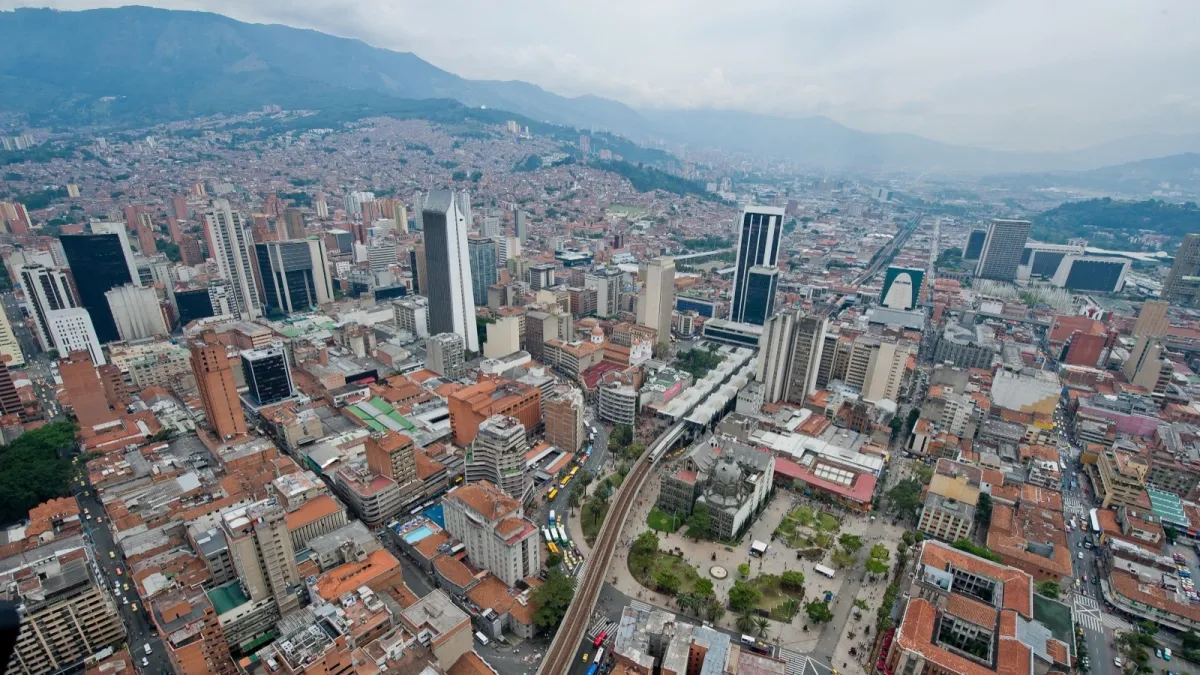 economia-de-antioquia-creceria-un-2,8-%-en-2026,-segun-proyecciones-de-la-camara-de-comercio-de-medellin:-estos-son-los-puntos-clave-del-estudio