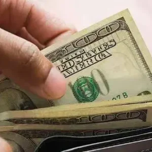el-dolar-baja-a-bs-11,50-y-estara-asi-hasta-el-lunes