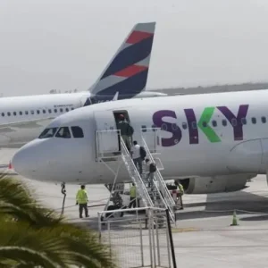 alcaldesa-de-la-serena-lidera-gestiones-para-establecer-conexion-aerea-con-san-juan