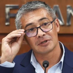el-presidente-de-bolivia-desplazo-al-ministro-de-economia-tras-su-censura-en-el-parlamento