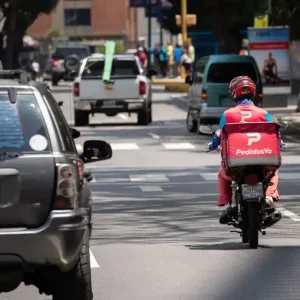 hay-nuevas-reglas-para-el-delivery-en-venezuela:-lo-que-exige-el-intt-y-como-impacta-al-sector