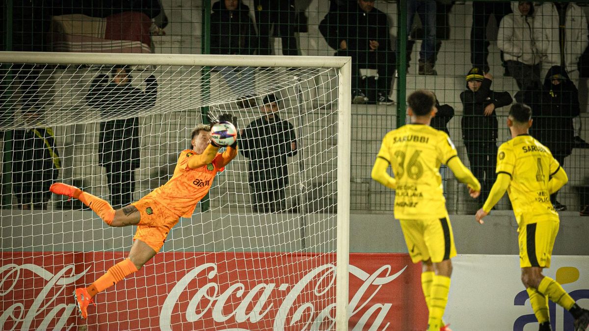 deportivo-maldonado-0-0-penarol:-washington-aguerre-salvo-el-empate-de-un-carbonero-que-fue-superado-por-el-depor-en-maldonado