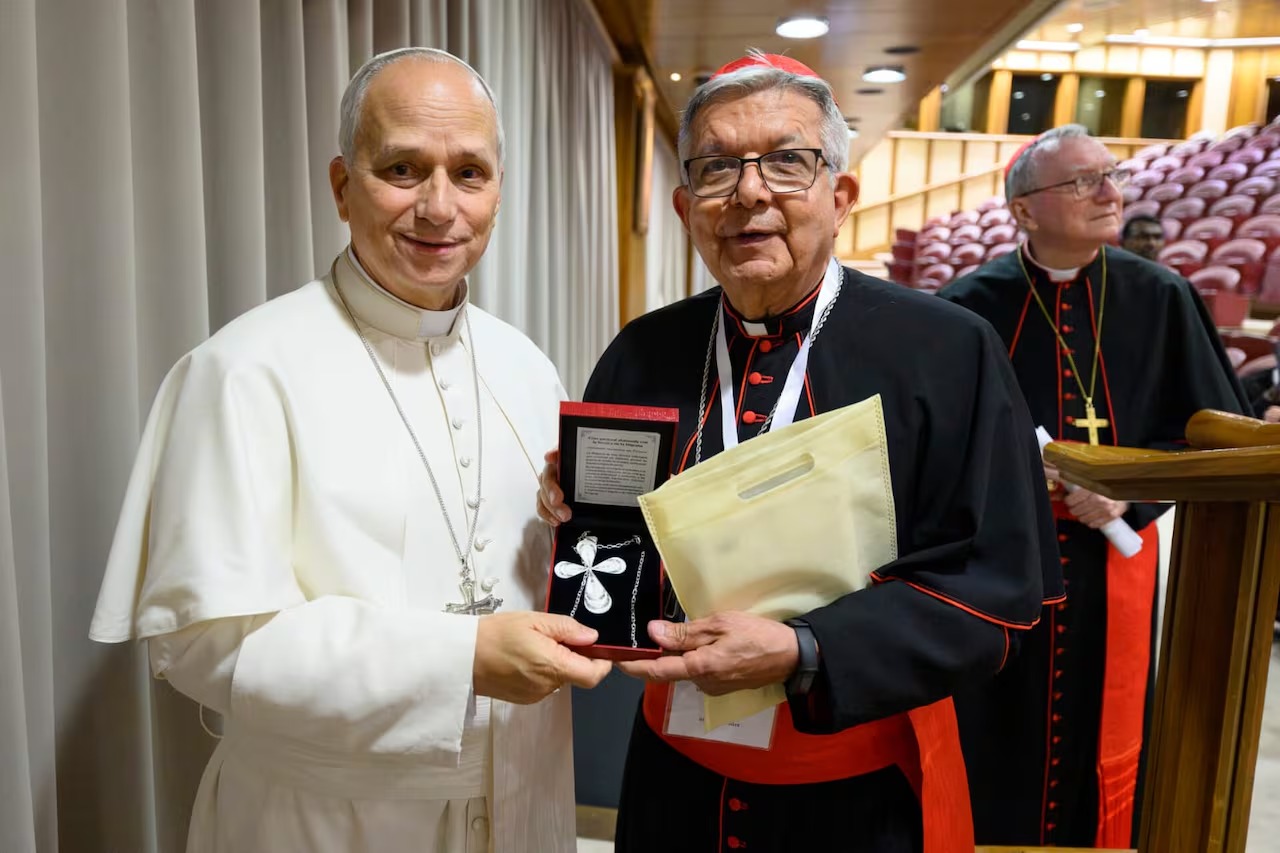 papa-leon-xiv-otorgo-prorroga-al-cardenal-martinez