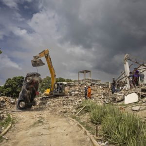escombros-del-terremoto-seran-utilizados-en-reconstruccion-de-la-guaira