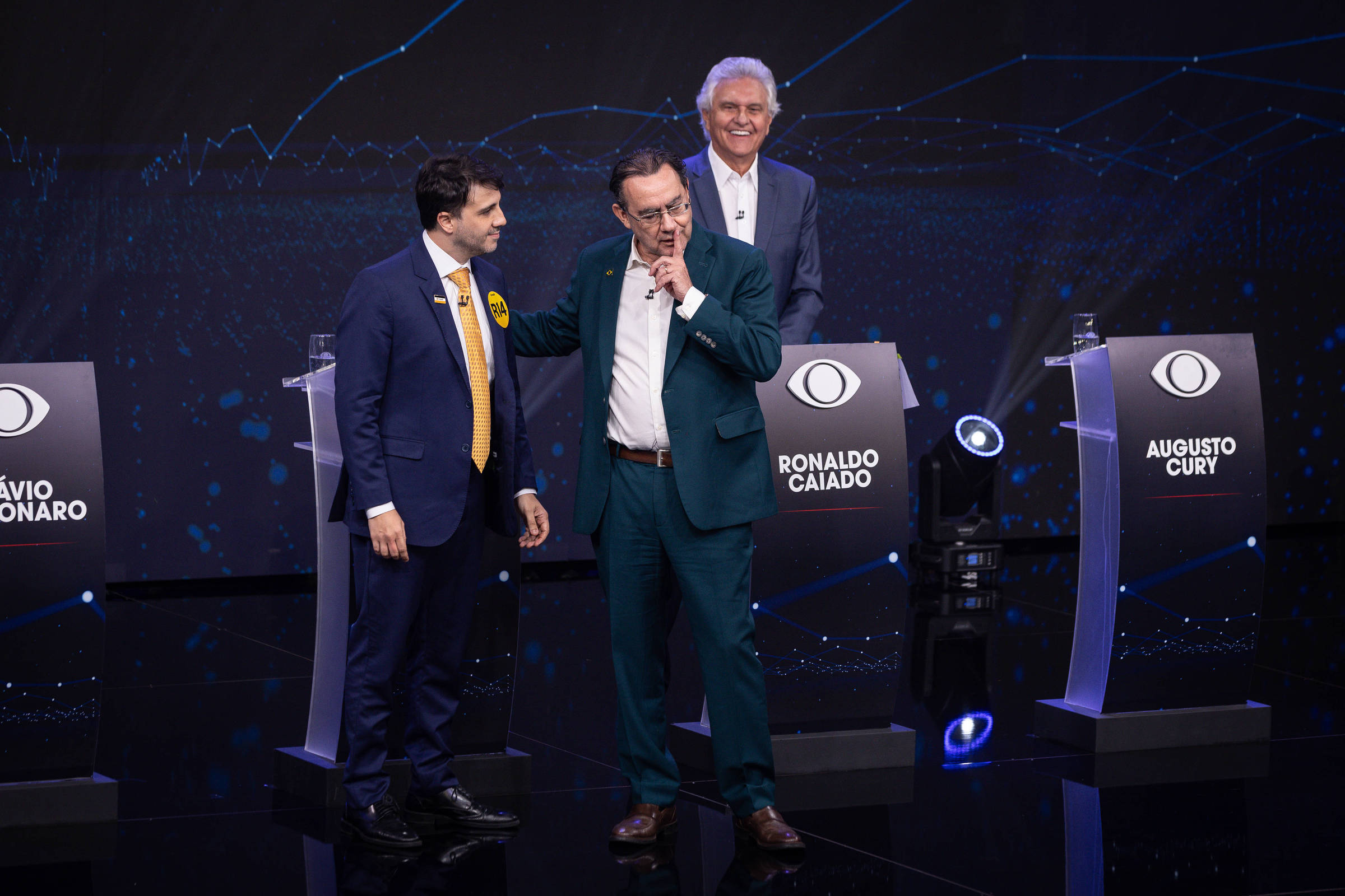 debate-mico-teve-pastelao-de-cury,-verborragia-de-renan-e-goianidade-de-caiado