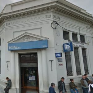 delincuentes-armados-asaltaron-una-sucursal-del-brou-en-pando