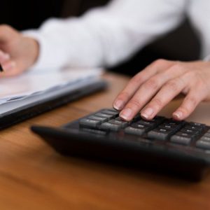 impuesto-a-las-ganancias:-arca-analiza-postergar-hasta-septiembre-la-declaracion-jurada-de-2025