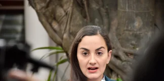Nayar: A las mafias les duele que ahorremos dinero a los cruceño y se dedican desinformar nayar:-a-las-mafias-les-duele-que-ahorremos-dinero-a-los-cruceno-y-se-dedican-desinformar