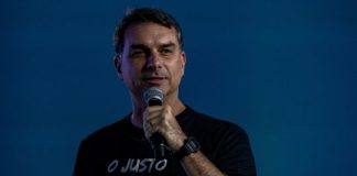 Lulas poll lead over Bolsonaro shrinks as Brazil election campaign opens lulas-poll-lead-over-bolsonaro-shrinks-as-brazil-election-campaign-opens