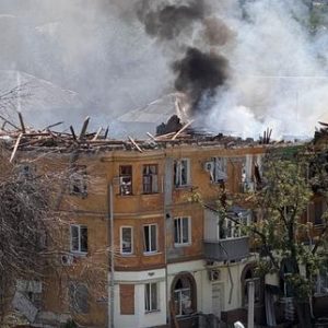 en-direct,-guerre-en-ukraine:-a-kramatorsk,-le-bilan-salourdit-a-21blesses-apres-les-attaques-russes-de-la-nuit