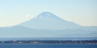 Padre dejó solo a su hijo de 7 años a más de 2.000 metros de altura en el Monte Fuji padre-dejo-solo-a-su-hijo-de-7-anos-a-mas-de-2.000-metros-de-altura-en-el-monte-fuji
