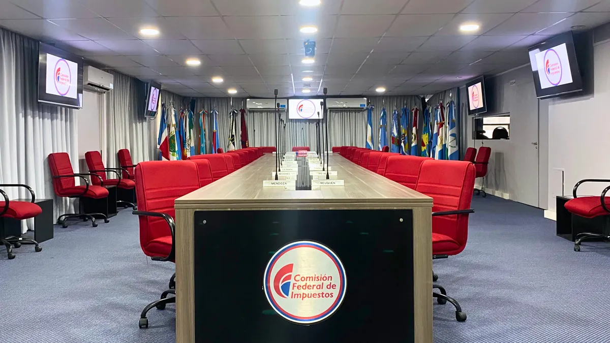 el-gobierno-ratifico-a-vicente-alberto-pollola-como-director-de-la-comision-federal-de-impuestos