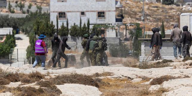 cisjordanie-occupee:-des-journalistes-de-lagence-france-presse-attaques-par-des-colons-israeliens