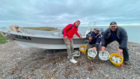 san-blas-anticipa-la-primavera-con-una-excelente-pesca-de-pejerreyes-de-embarcado