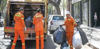 Murió aplastado por la compactadora de un camión de basura: hay un detenido murio-aplastado-por-la-compactadora-de-un-camion-de-basura:-hay-un-detenido