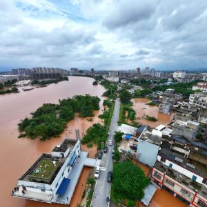 tifon-narra-golpea-china-y-obliga-a-evacuar-a-mas-de-28.700-personas-por-inundaciones-y-lluvias-torrenciales