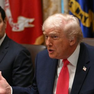 el-plan-del-gobierno-de-trump-para-revocar-200.000-visas-de-turista-y-negocios:-a-quienes-afecta-y-el-porque-de-la-medida