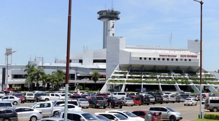 ojupi-flujo-de-pasajeros-en-aeropuerto
