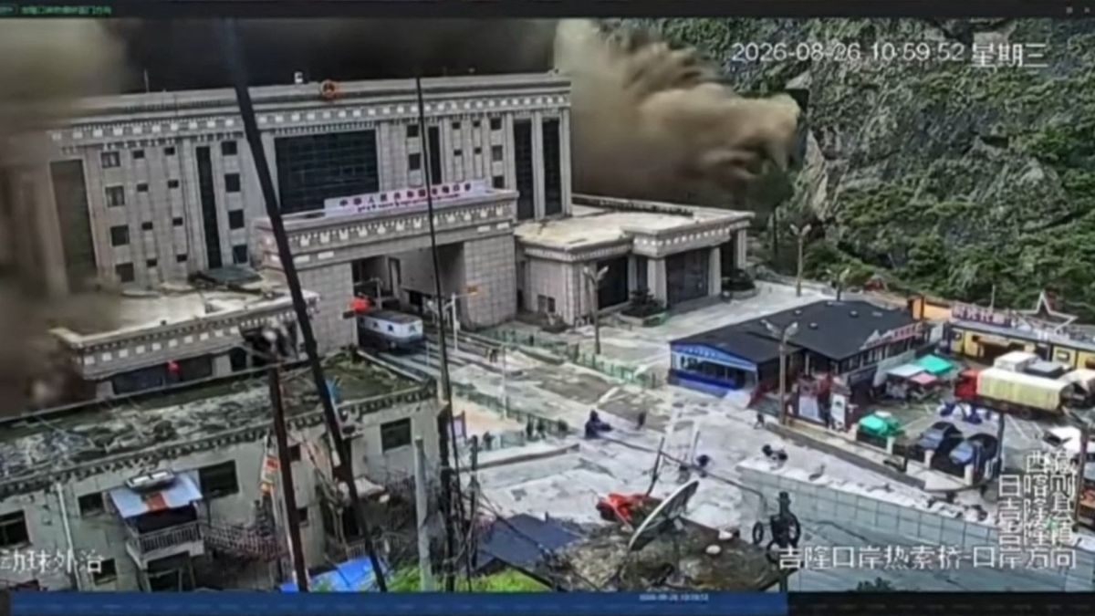 video-|-una-riada-arraso-la-frontera-entre-nepal-y-el-tibet:-al-menos-384-personas-desaparecidas