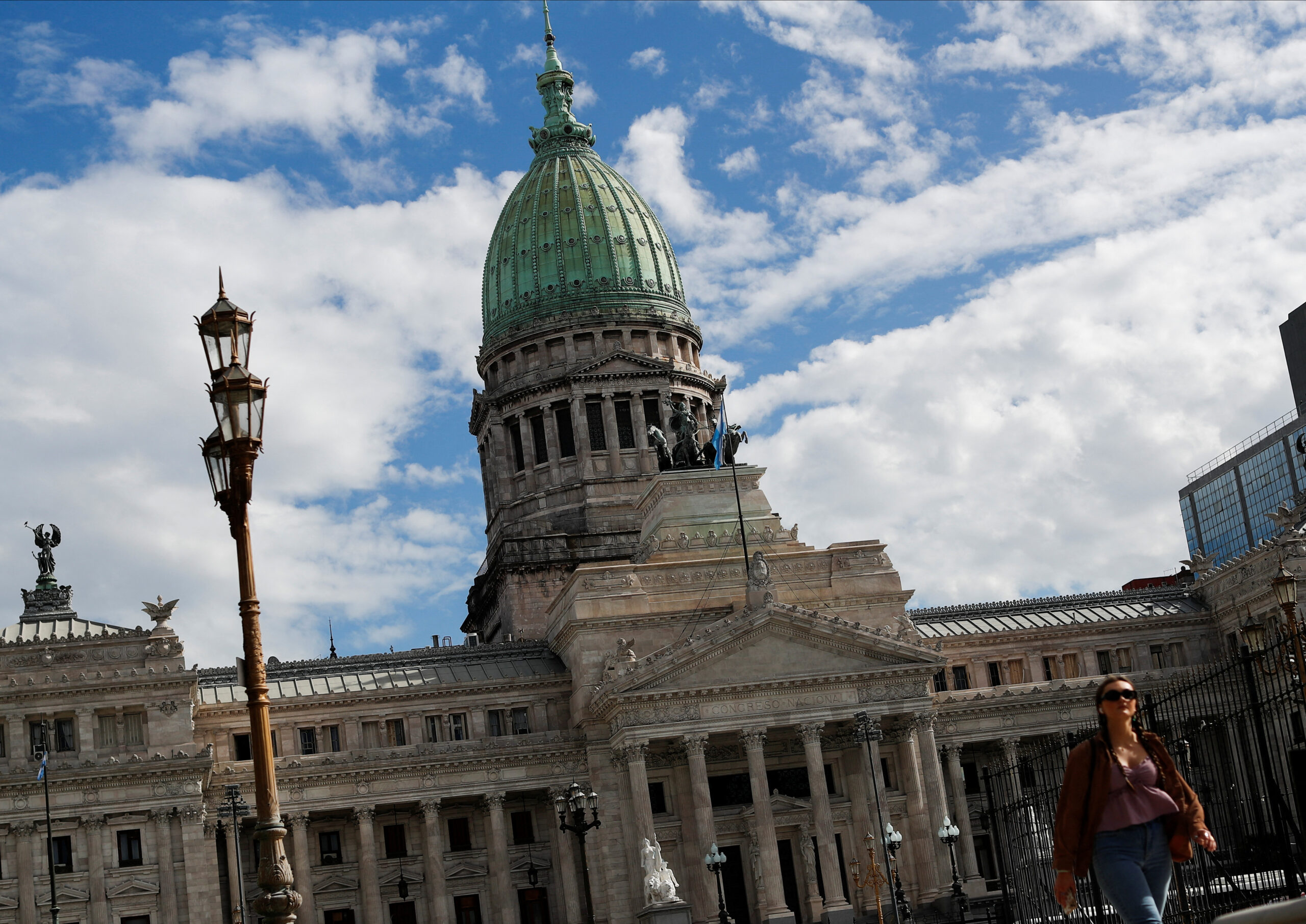 lla-seeks-to-approve-two-key-economic-bills-in-congress