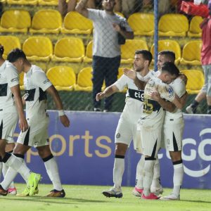 olimpia-se-encontro-con-un-cristobal-colon-que-le-dio-pelea