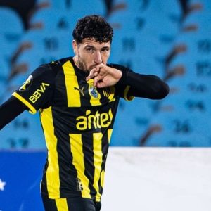 penarol-1-0-montevideo-city-torque-en-vivo-por-la-copa-auf-uruguay:-eric-remedi-de-cabeza-puso-la-ventaja-para-los-dirigidos-por-diego-aguirre