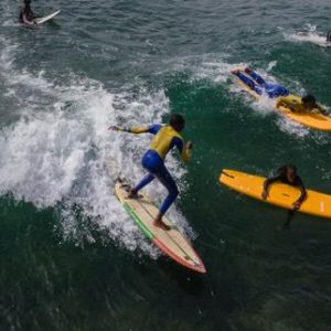 les-plages-de-dakar,-polluees-et-jonchees-de-plastique,-sont-victimes-de-la-croissance-de-la-ville