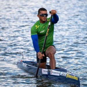 isaquias-queiroz-conquista-o-ouro-no-c1-500m-no-mundial-de-canoagem