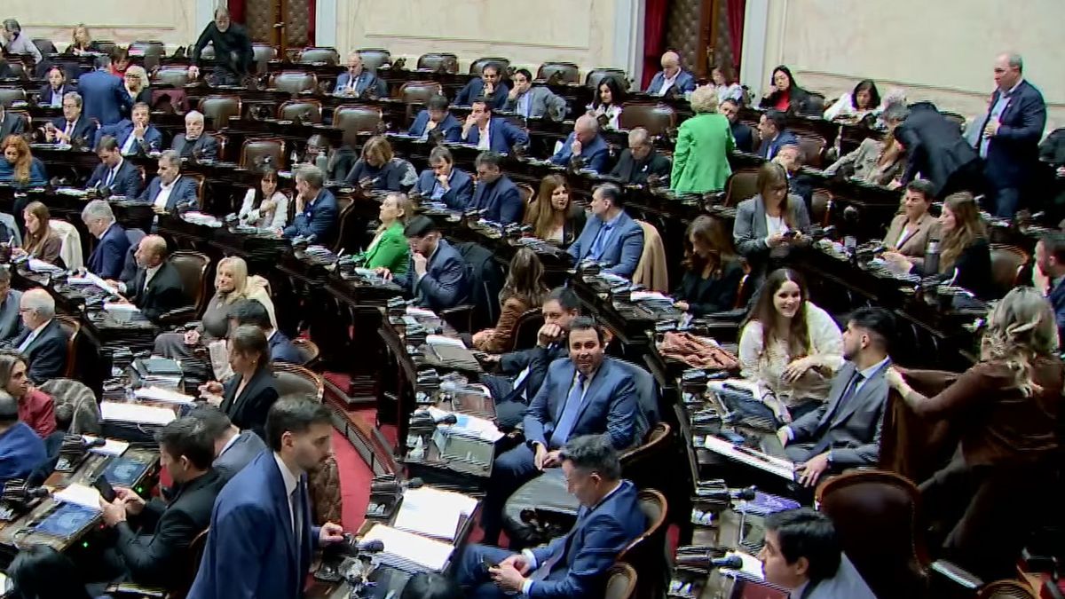la-reforma-que-prometia-empleo-lleva-tres-meses-de-caida
