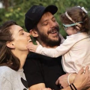 el-pedido-de-oracion-de-macarena-paz-por-la-salud-de-su-hija-abril:-una-esperanza-se-asoma