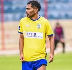 el-monky-bejarano-es-titular-en-primera-division-con-42-anos