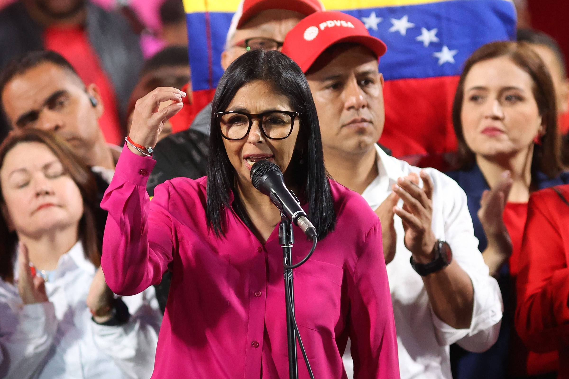 presidente-interina-da-venezuela-diz-que-acordo-energetico-com-os-eua-vai-durar-25-anos