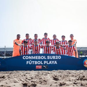 los-pynandi-golearon-a-colombia-y-van-por-la-copa-america-de-futbol-playa