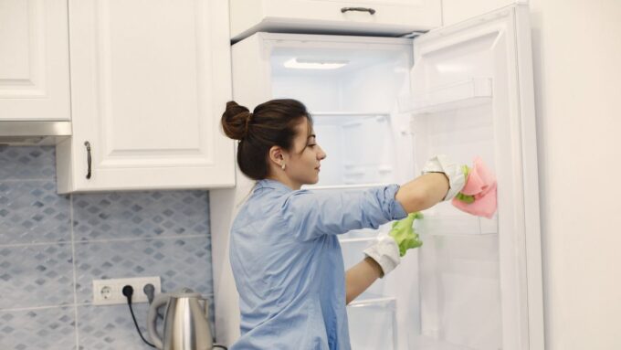 te-vas-de-vacaciones?-como-ahorrar-mas-de-20-dolares-en-tu-factura-de-luz-desenchufando-estos-electrodomesticos